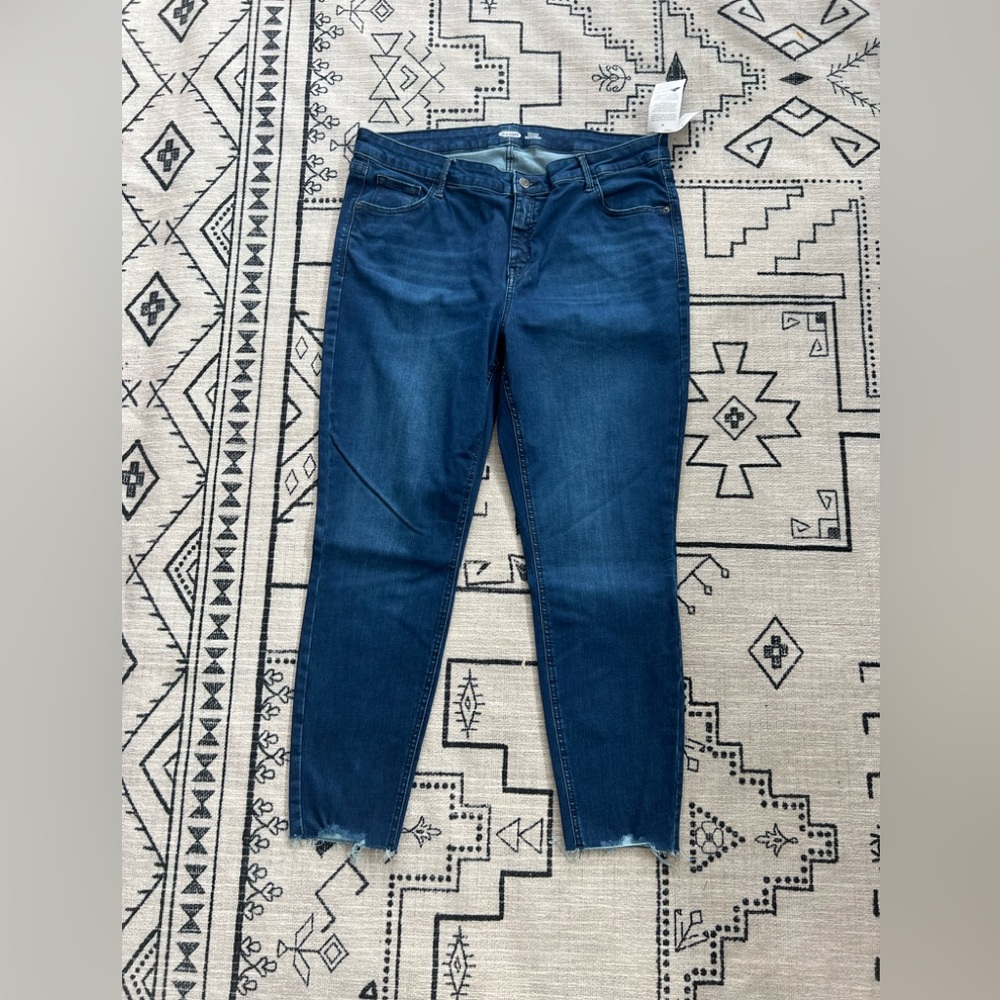 Old Navy Rockstar Super Skinny Built-in Sculpt Jeans 18r